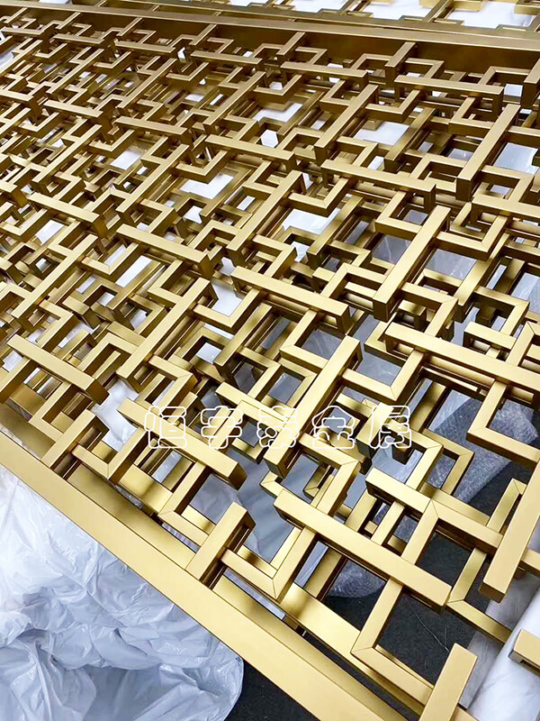 關于不銹鋼金屬裝飾施工的加工技術