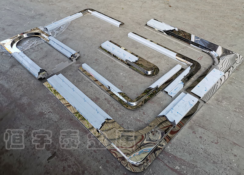 在加工不銹鋼鏡面板時出現劃痕 應如何進行處理